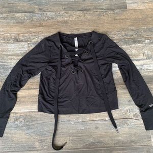 Black Alo yoga shirt size xs